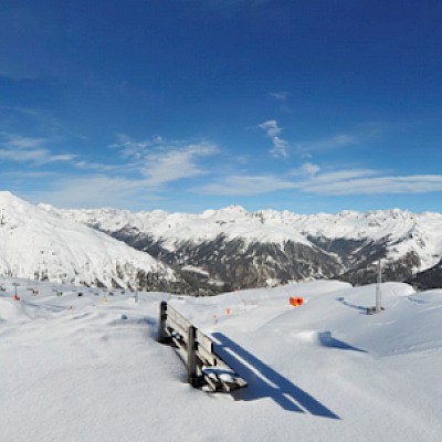 Winter_Defereggental_Osttirol_St. Jakob_Brunnalm Skigebiet_Blick auf das Dach der Bergkulisse